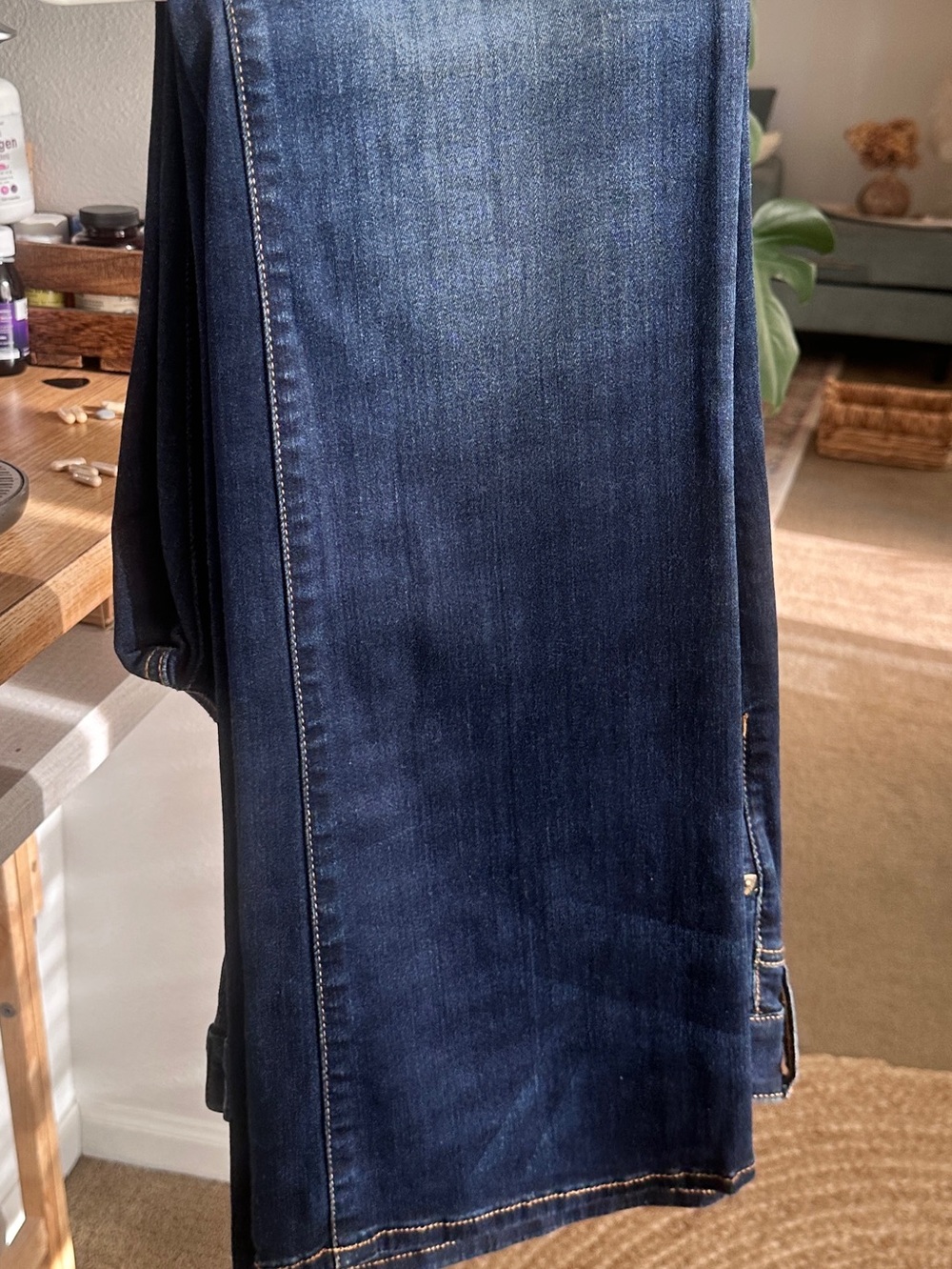 Kut from the Kloth Indigo Blue High rise bootcut jeans with Contrast Stitching